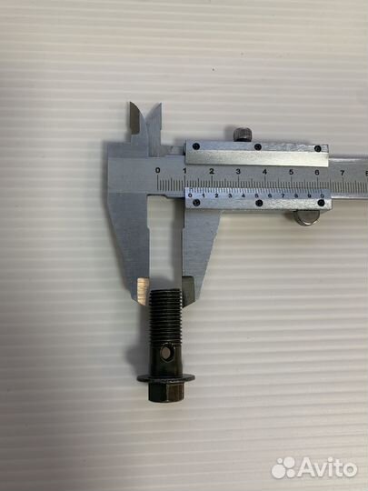 Болт (с отверстием) масляный радиатор RT150ST-А