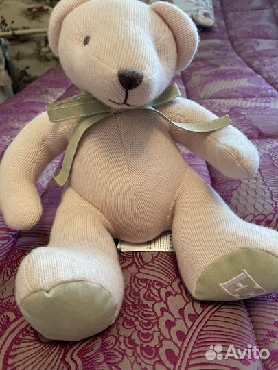 Escada, Carolina Herrera мишки