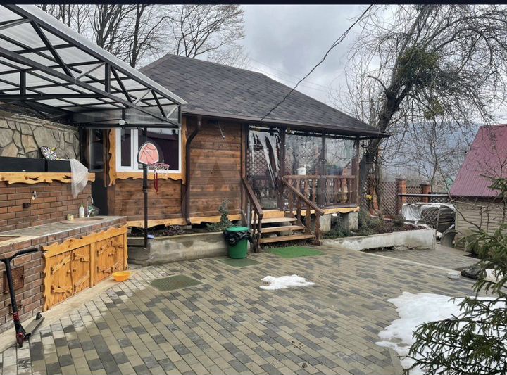 Дом 200 м² на участке 10 сот.