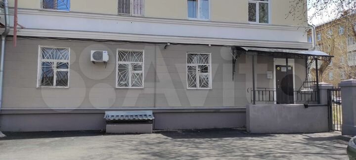 Офис салон школа 96 м²