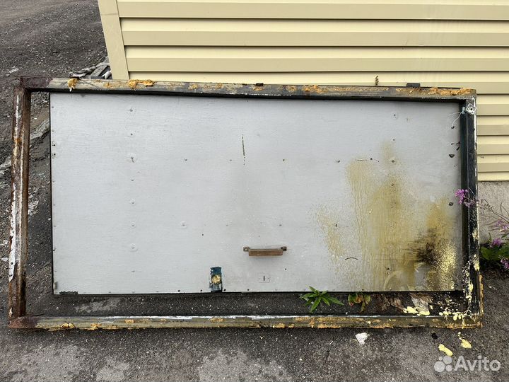 Металлическая дверь бу