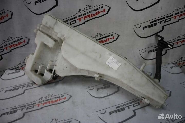 Бачок омывателя BMW X5 E70 под 3 мотора 61677161477