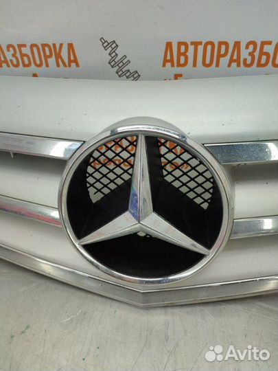 Решетка радиатора Mercedes B-Class W245 2009