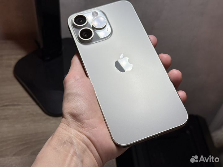 iPhone 15 Pro Max, 256 ГБ