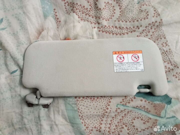 Козырёк солнечнозащитный Fielder 141