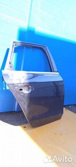 Дверь задняя правая