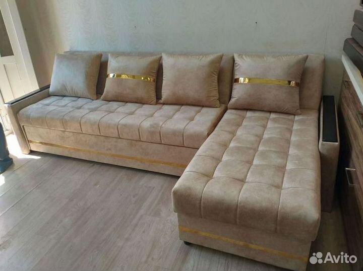 Диван угловой в наличии