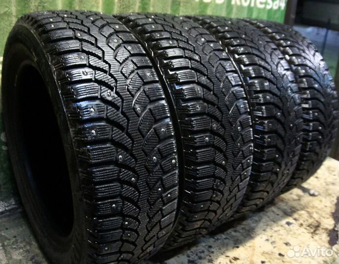 Bridgestone Blizzak Spike-01 185/60 R15 84T