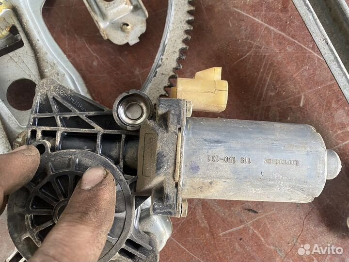 Стеклоподьемники ML W163