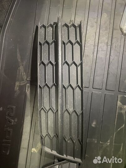 Заглушки птф skoda rapid