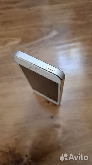 iPhone 5S, 32 ГБ