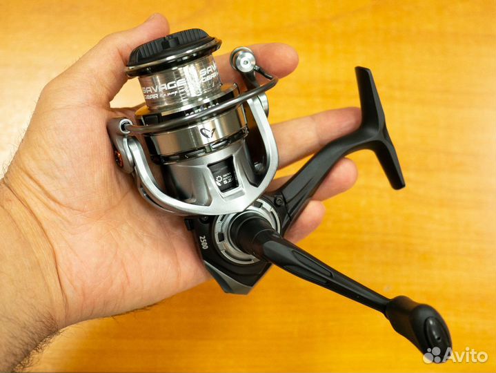 Катушка Savage Gear SG4 2500 FD (8+1 BB)