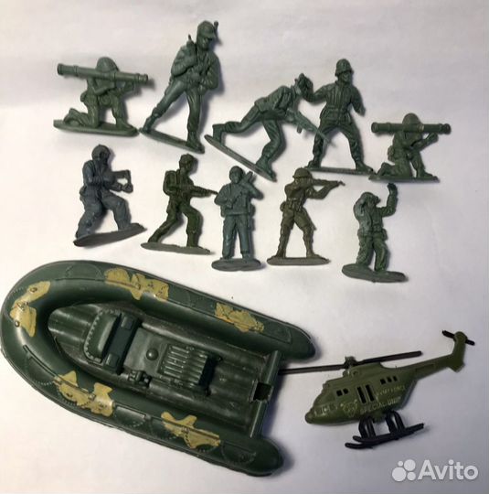 Лот игрушки для мальчика военная техника солдатики