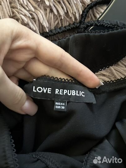 Платье чёрное love republic