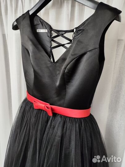 Вечернее платье 46 размера черное