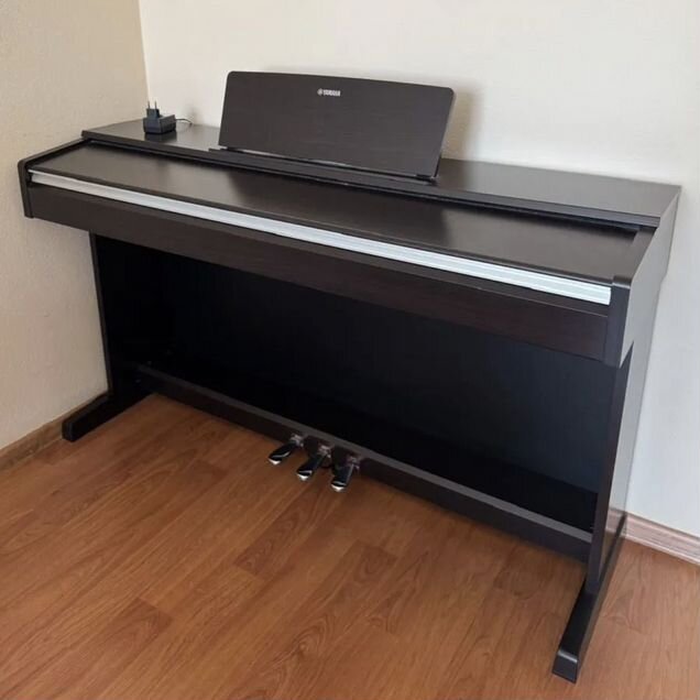 Цифровое пианино Yamaha Arius YDP-142