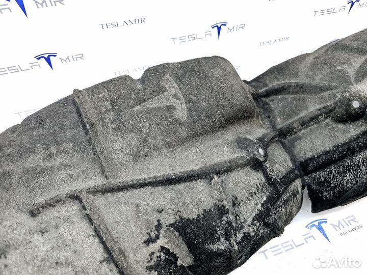 Подкрылок (защита колесных арок) задний правый