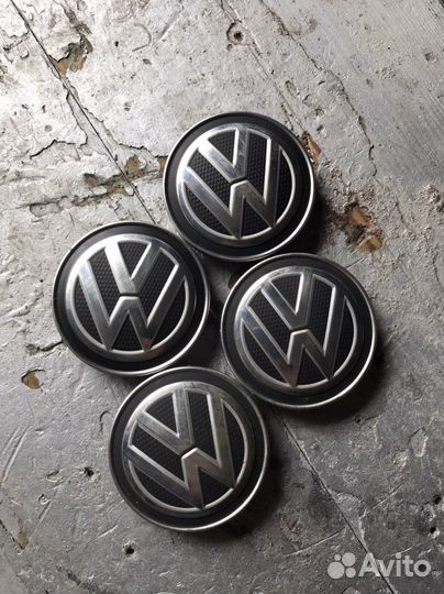 Центральные колпачки на литые диски