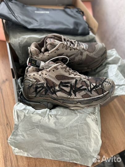 Balenciaga кроссовки graffiti 43