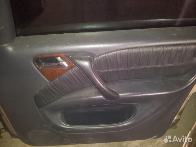 Обшивки дверей mercedes ML W163