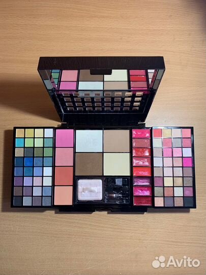 Набор косметики, тени для век