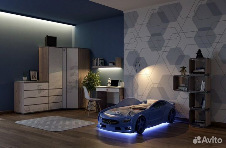 Кроватка машинка