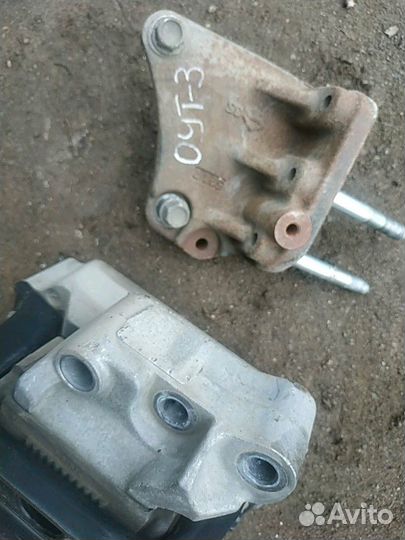 Подушка двигателя mitsubishi outlander 3 2016 год