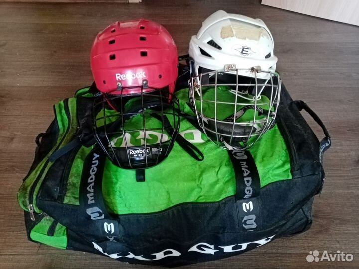 Хоккейная амуниция (коньки, защита, перчатки)