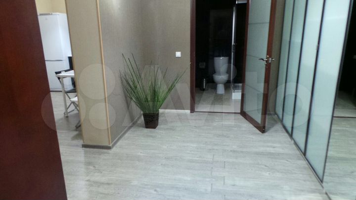 2-к. квартира, 63 м², 2/5 эт.