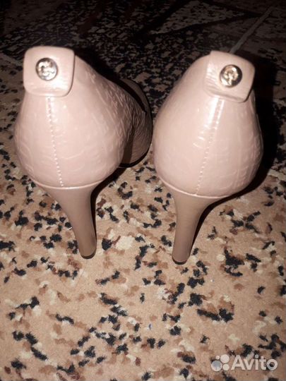 Туфли женские