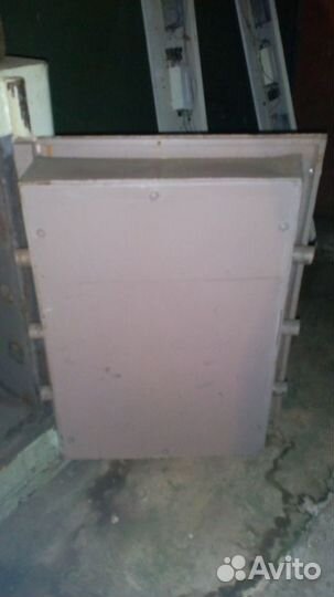 Продаю несгораемый сейф