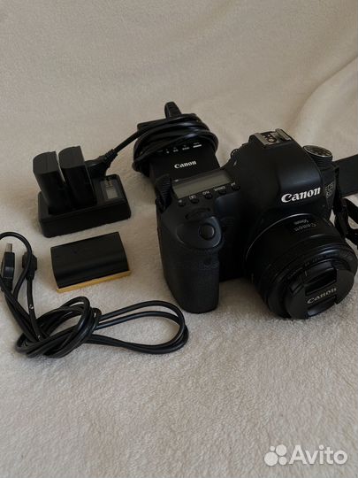 Зеркальный фотоаппарат canon 6d