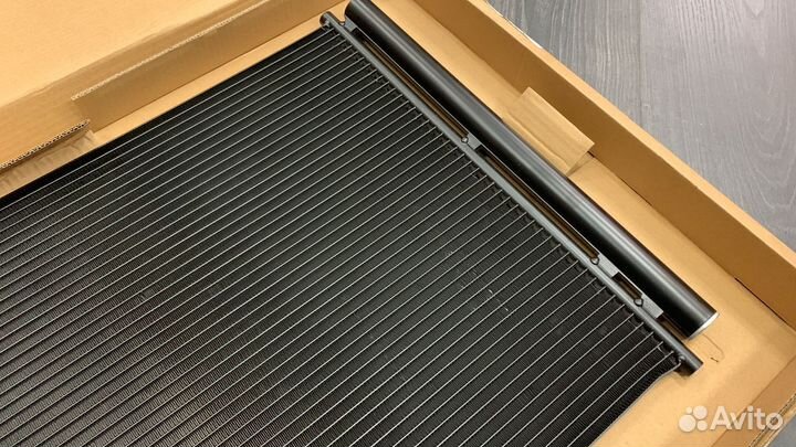 Радиатор кондиционера A0995000454 mahle