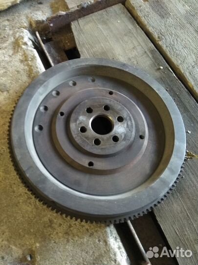 Маховик 2110 2112 Kalina Priora