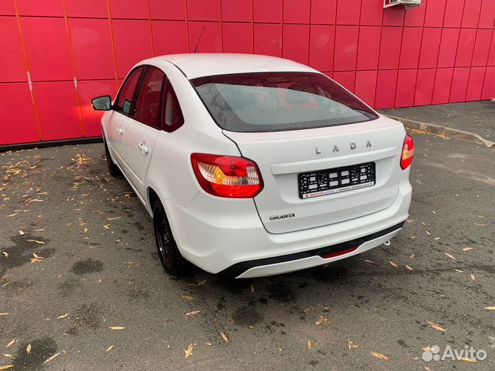 LADA Granta 1.6 МТ, 2022, 50 км