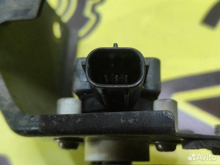 Датчик положения кузова задний Lexus Gs430 UZS190