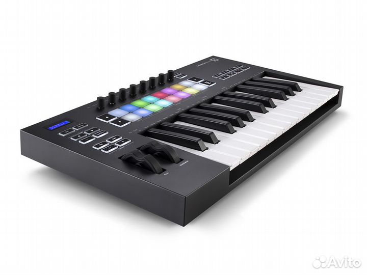 Novation Launchkey 25 MK3 миди-клавиатура
