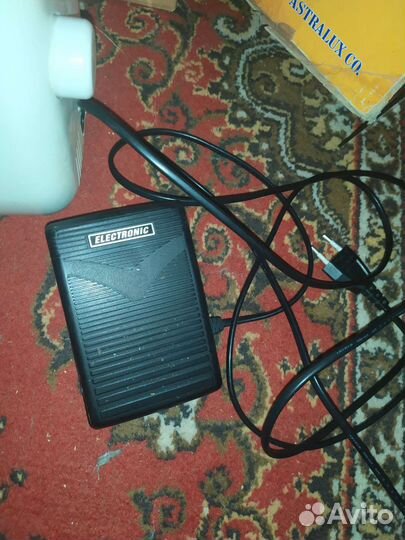 Швейная машина astralux