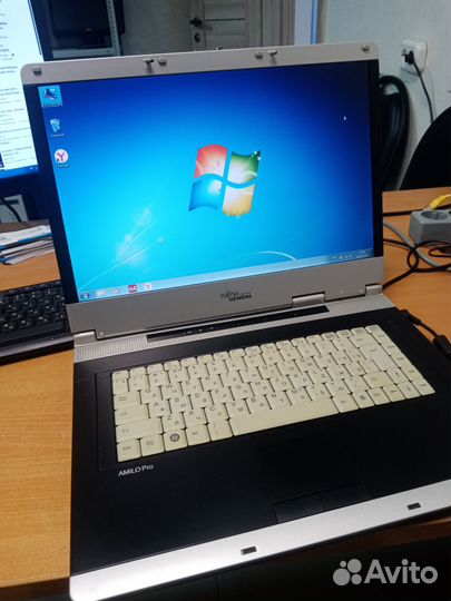 Fujitsu-Siemens amilo PRO V3515. Гарантия 3 мес