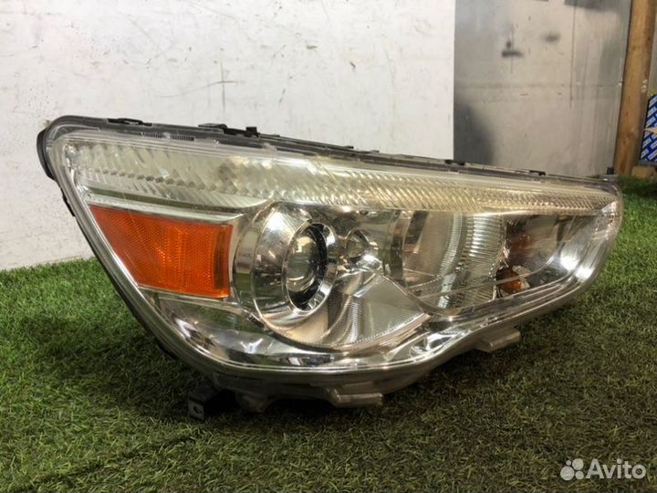 Фара передняя правая Mitsubishi Asx 2013
