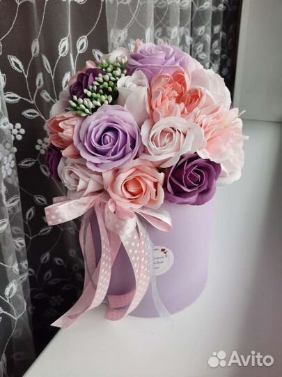 Неувядающий букет из мыльных роз
