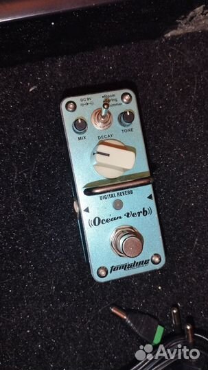 Разное гитарное оборудование