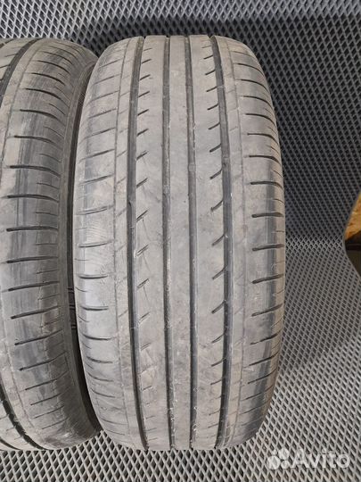 GT Radial Champiro VP1 235/60 R16