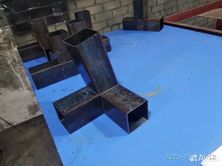 Резка металла,полимеров на лентопильном станке