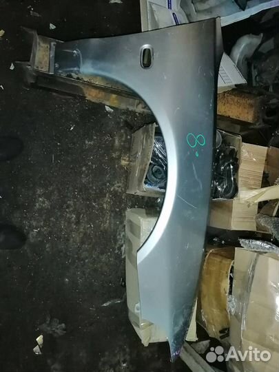 Крыло Mitsubishi Legnum EA3W