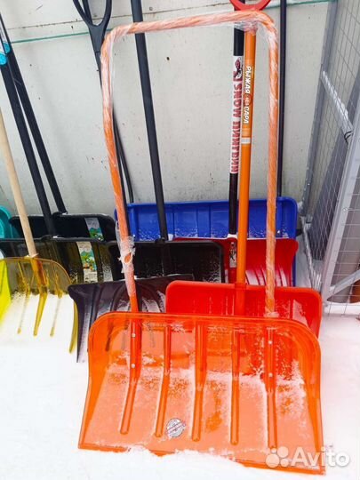 Лопата скребок скрепер для снега снеговая