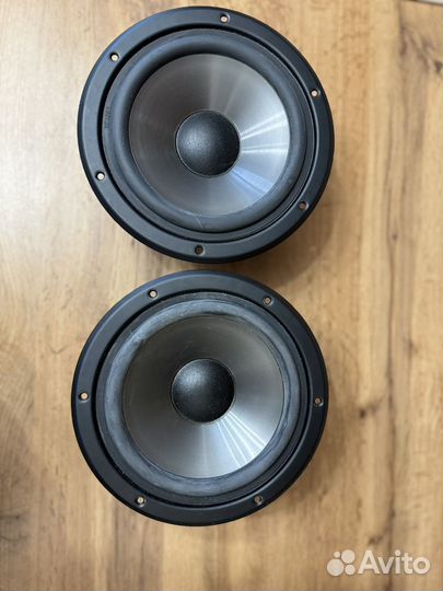 Динамики из домашней системы JBL