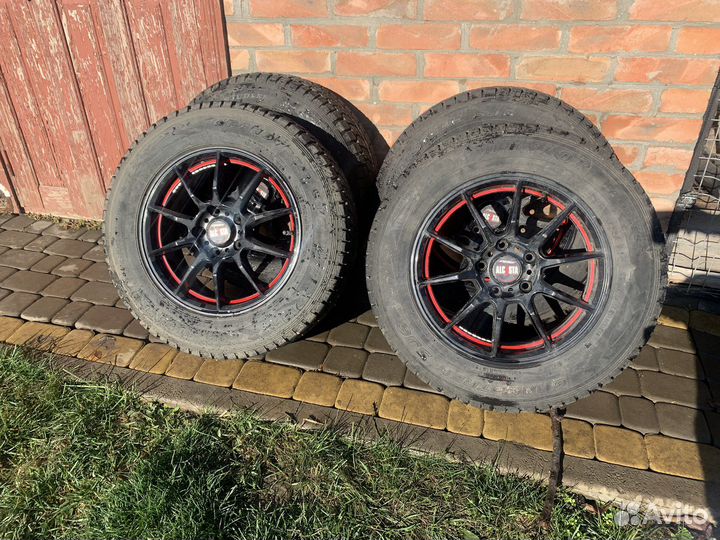 Зимняя резина на дисках б/у R 16