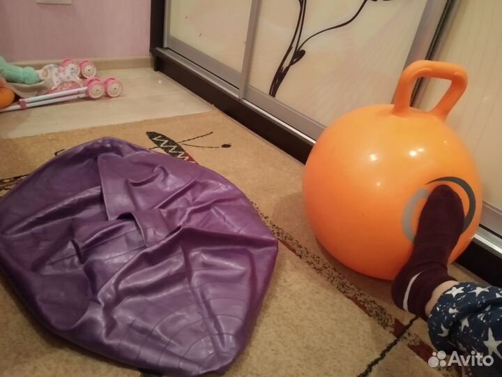 Большой надувной мяч