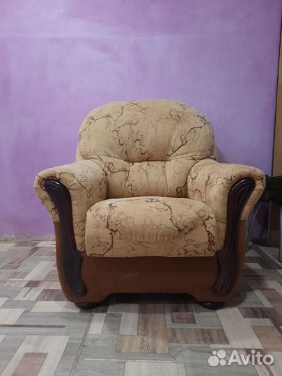 Диван, два кресла